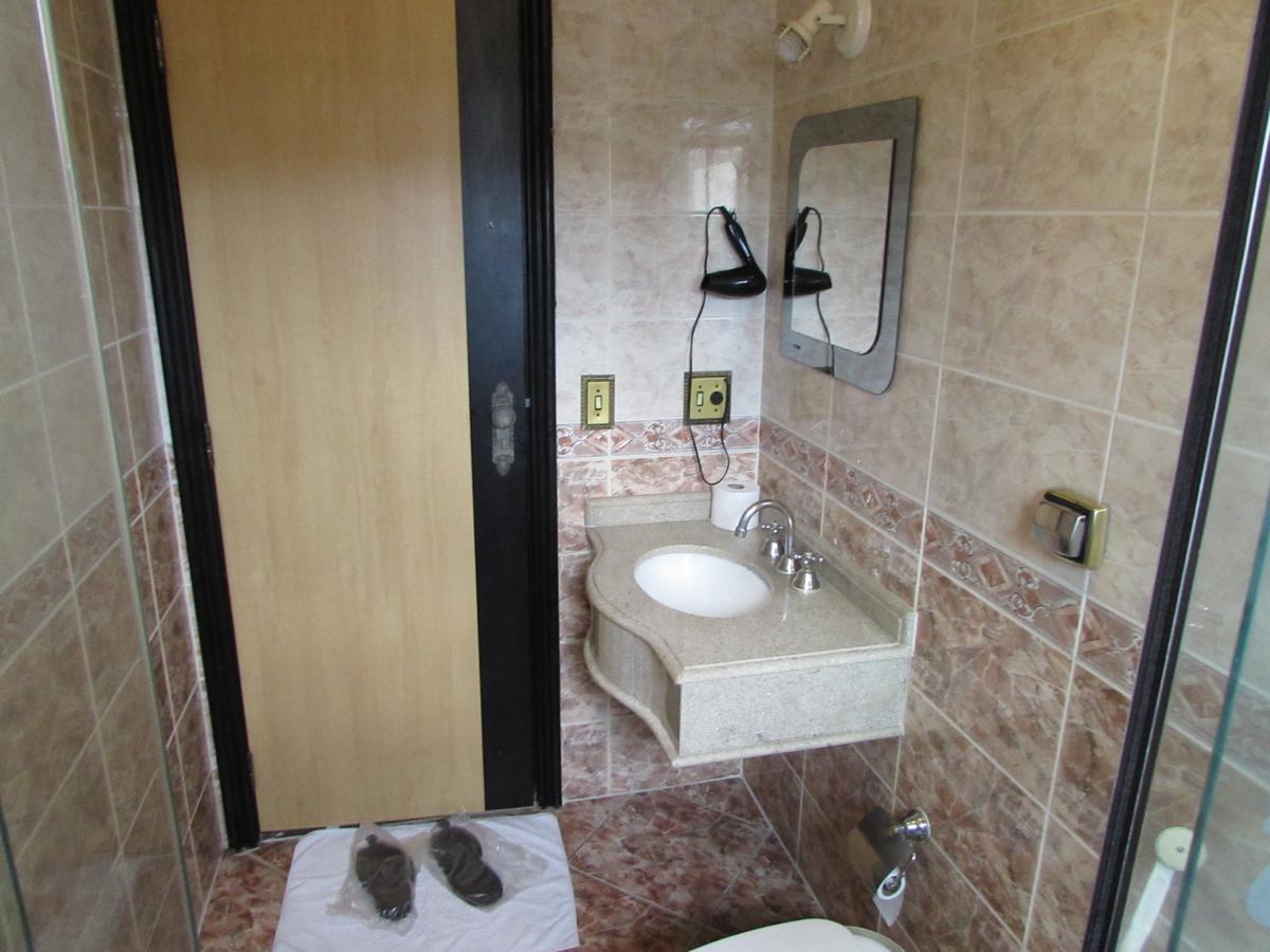 Pleasant Place 3*